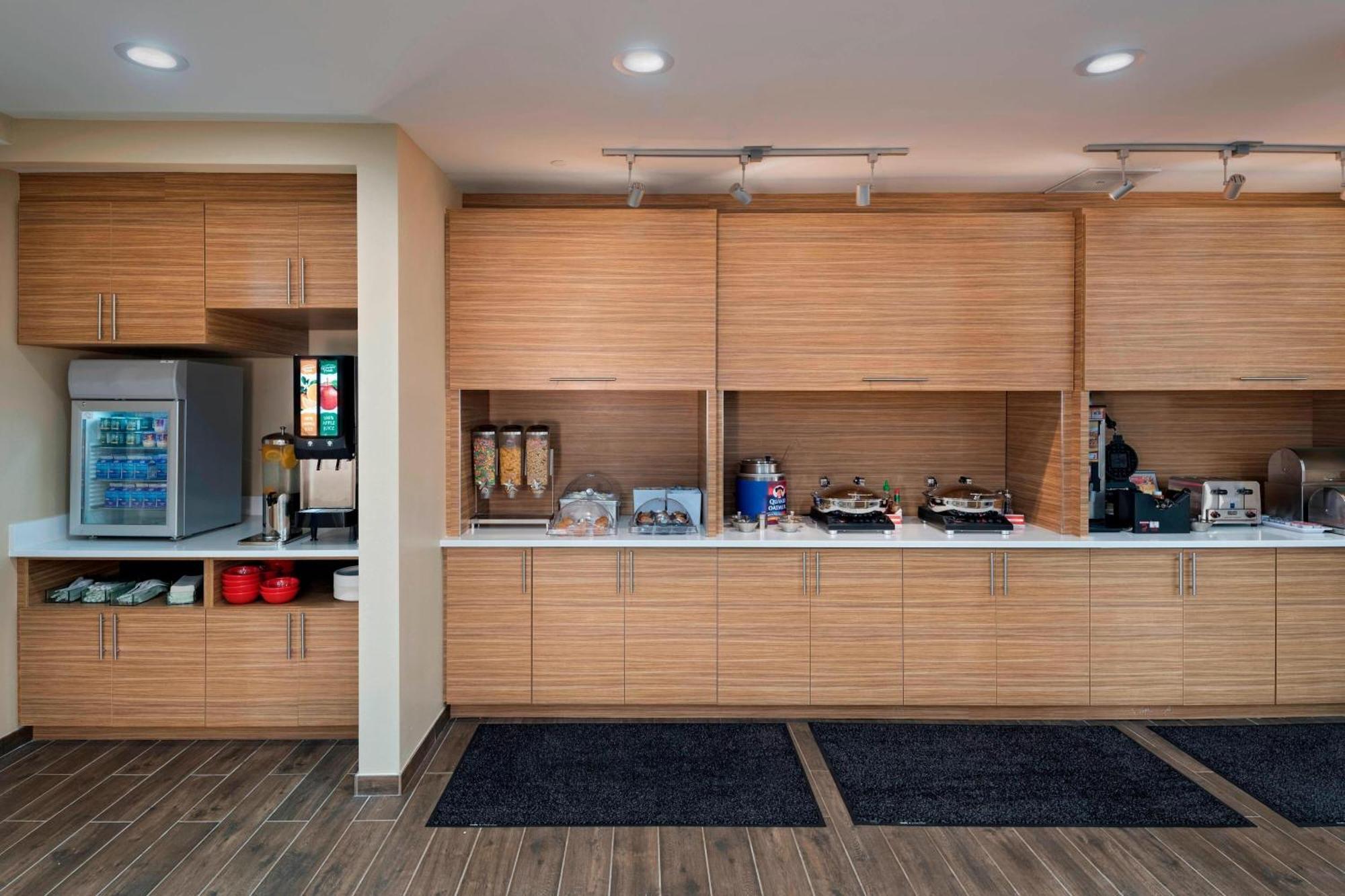 Towneplace Suites By Marriott Baton Rouge Port Allen Bagian luar foto